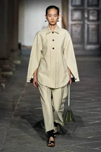 Look 20